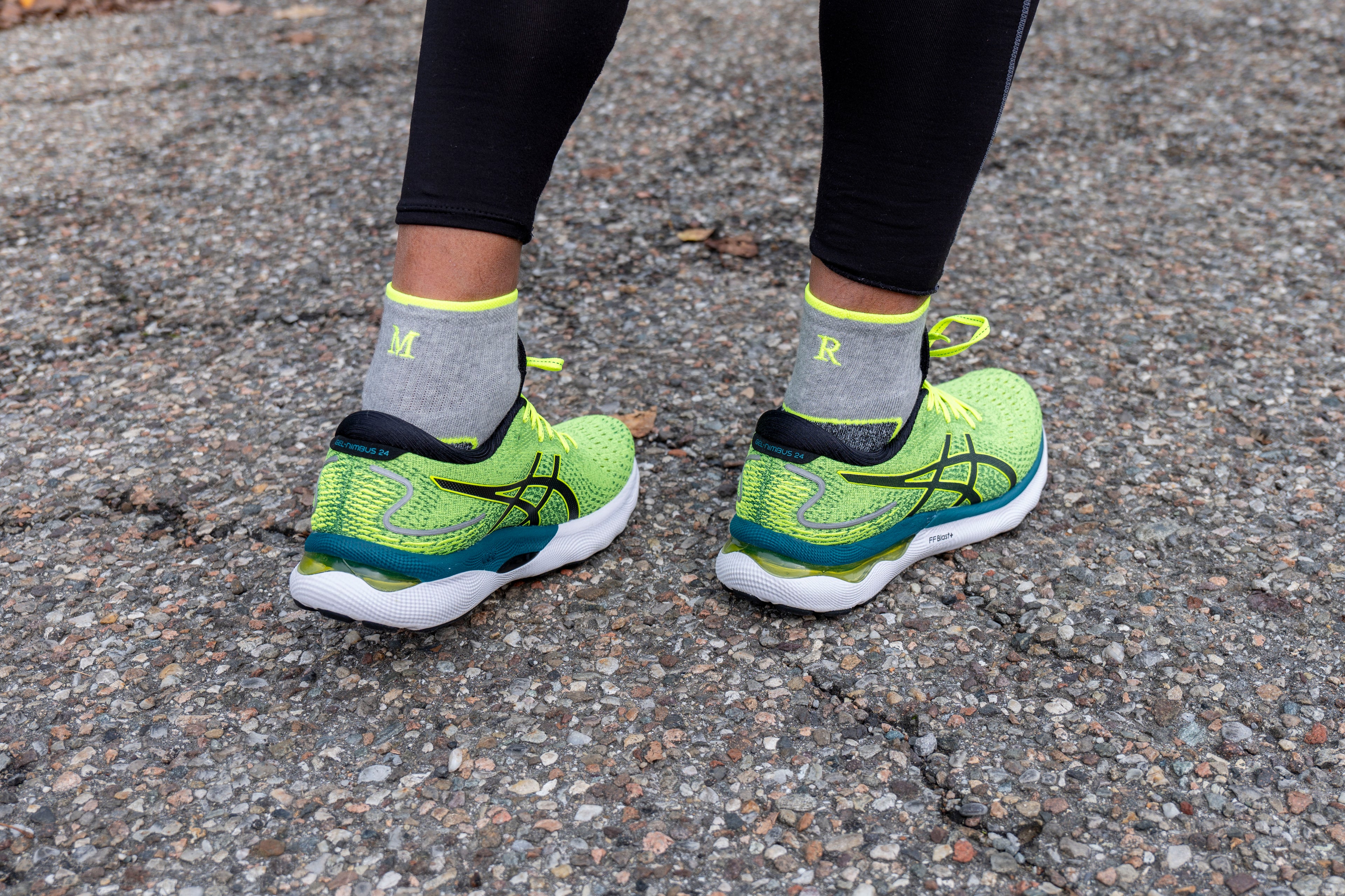 Calze Donna Sport Edition | Grigio Iniziali Ricamate Fluo | Taglia 36/40 | Lunghezza Caviglia