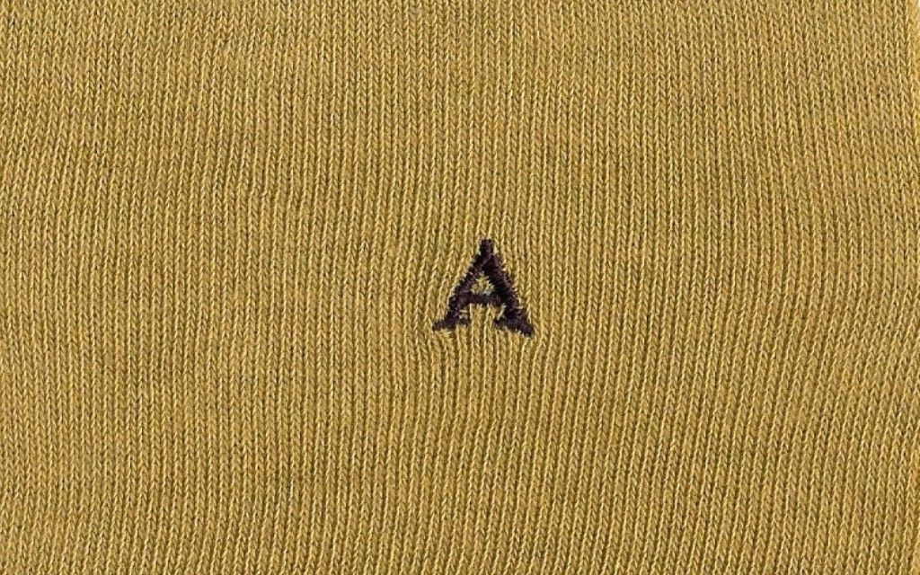 calza uomo giallo senape melange cotone organico personalizzata iniziali ricamate lettera A A_108A