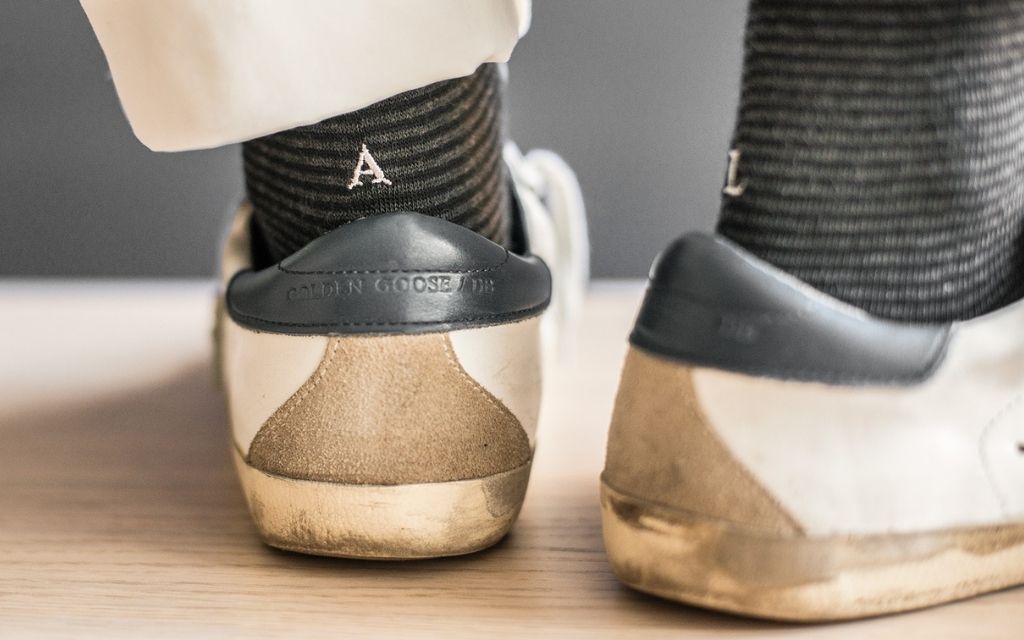 calza uomo riga grigio antracite - nero cotone organico personalizzata iniziali ricamate 401A