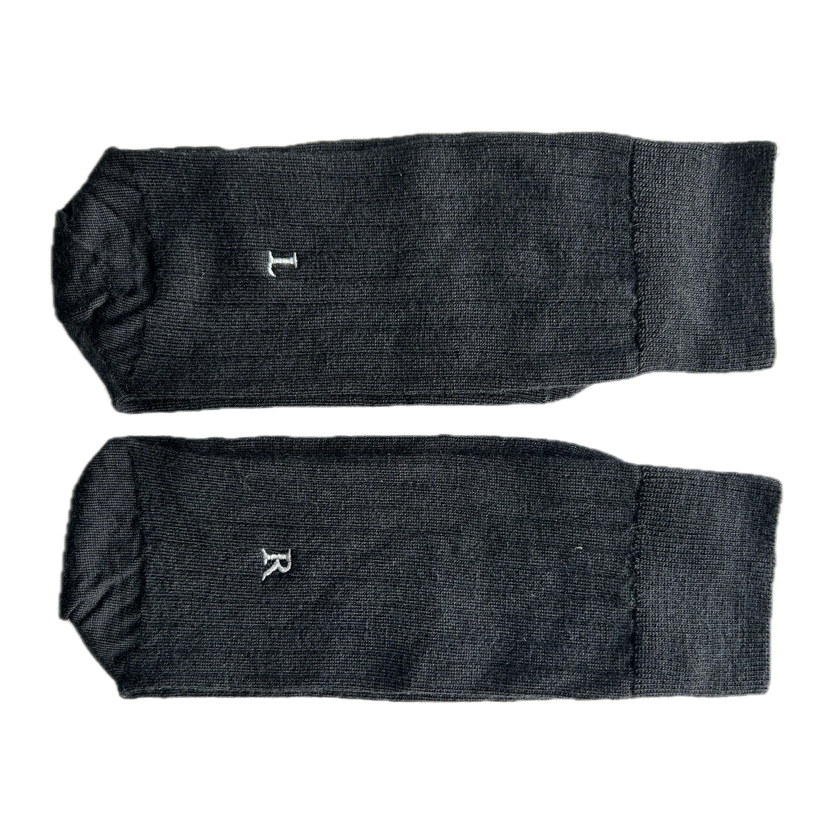 Calze nere da uomo in lana merino con le iniziali ricamate in grigio, Individual Socks