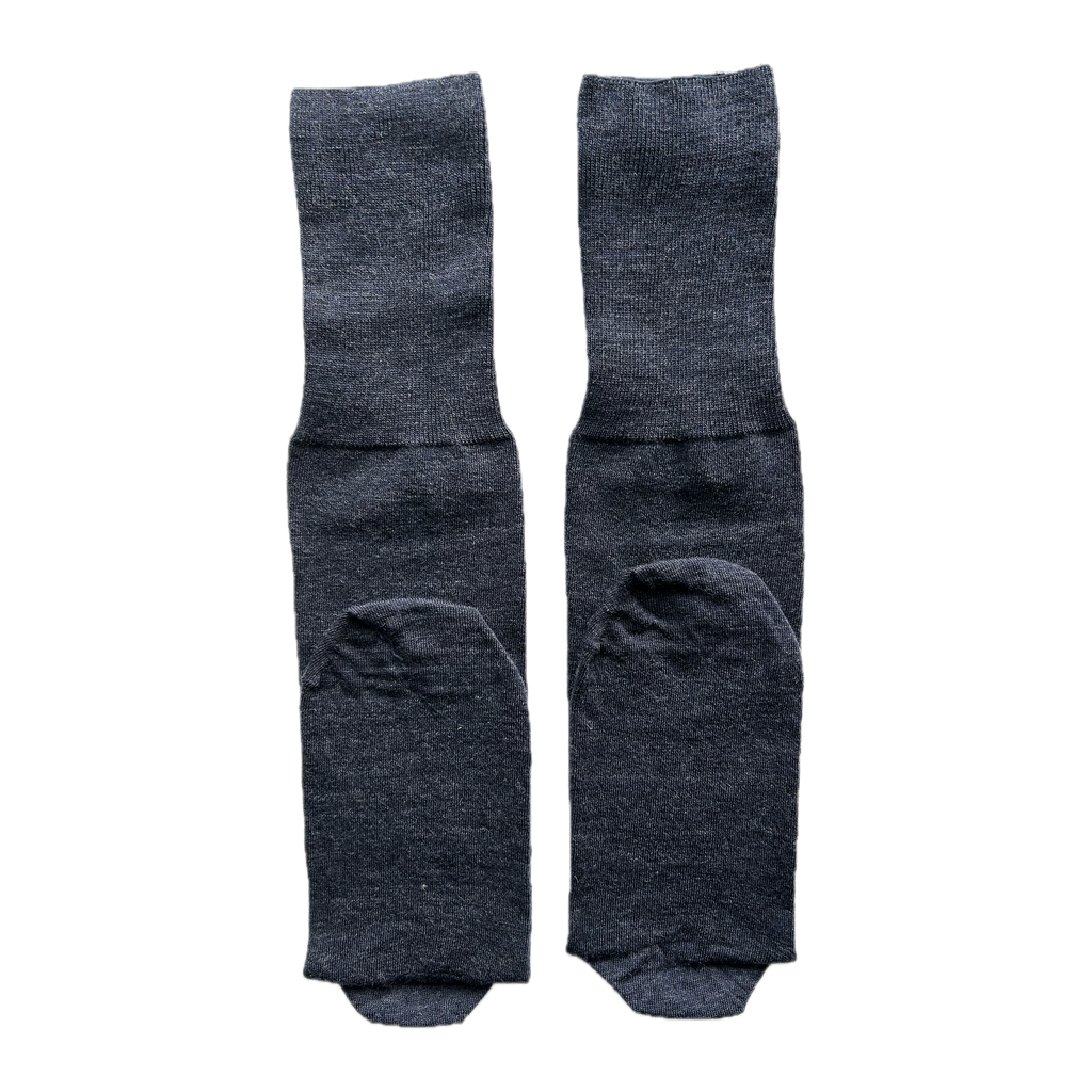 Calze blu da uomo in lana merino con le iniziali ricamate in rosso, Individual Socks