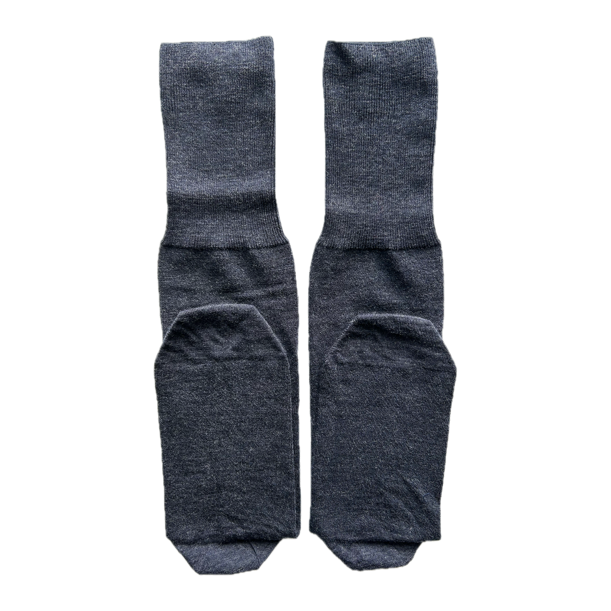 Calze blu da uomo in lana merino con le iniziali ricamate in senape, Individual Socks