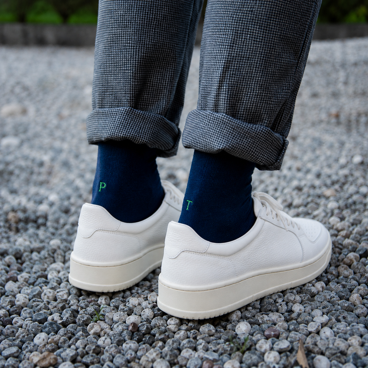 Calze Blu Uomo iniziali Verdi - Cotone Stretch - Taglia 40/45 - 135  - ATTENZIONE!!! Se non trovi la tua lettera scegli "OTHER LETTERS" e scrivi le lettere che vuoi nelle note cliccando "AGGIUNGI NOTA" nel check out