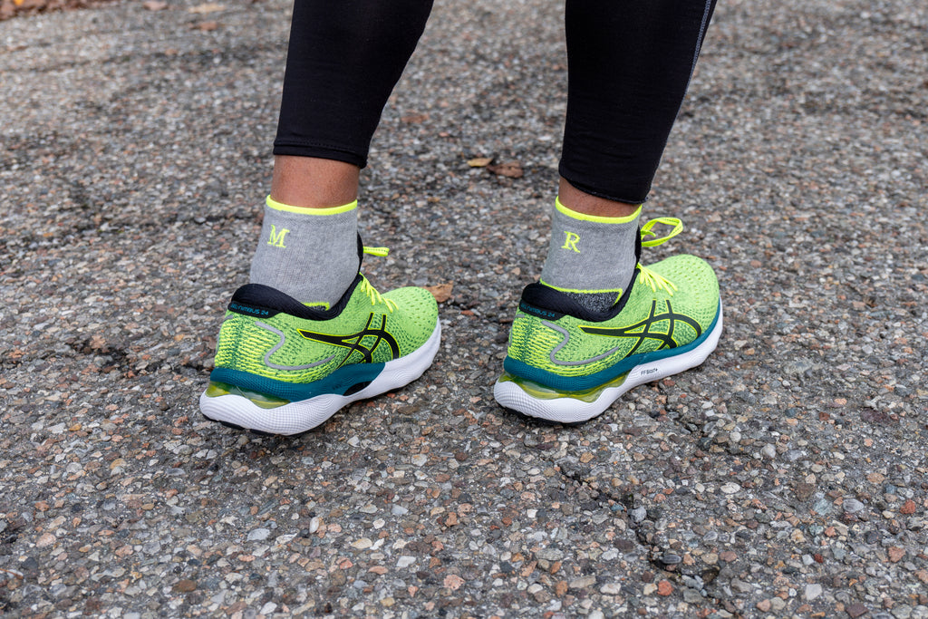 Calze Donna Sport Edition | Grigio Iniziali Ricamate Fluo | Taglia 36/40 | Lunghezza Caviglia