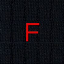 Dettaglio ricamo iniziali calze personalizzate. Lettera F