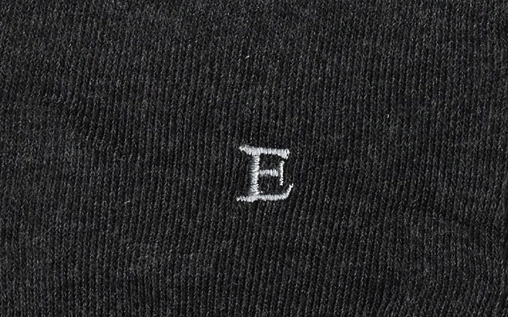 calza donna grigio antracite cotone organico personalizzata iniziali ricamate lettera E E_601A