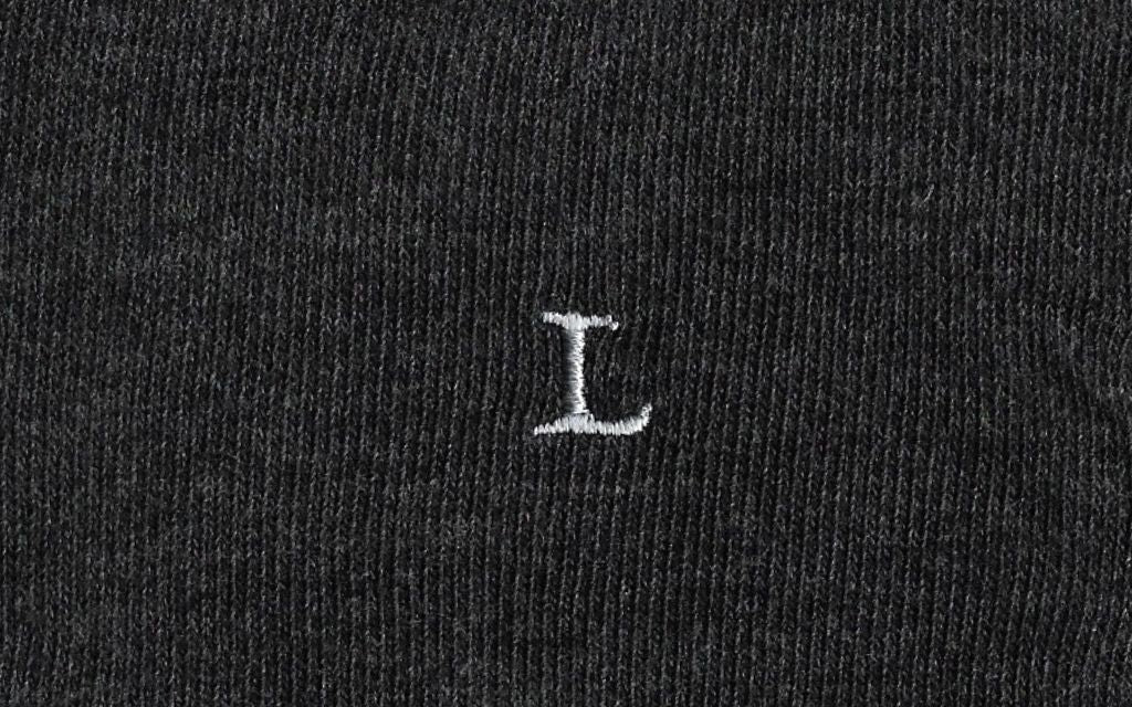 calza donna grigio antracite cotone organico personalizzata iniziali ricamate lettera L L_601A