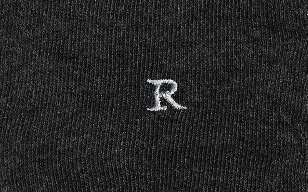 calza donna grigio antracite cotone organico personalizzata iniziali ricamate lettera R R_601A