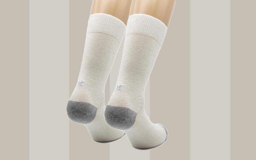 calza donna tinta unita latte cotone organico personalizzata iniziali ricamate 603A.jpg