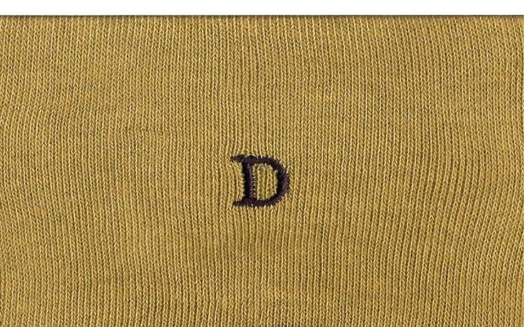 calza uomo giallo senape melange cotone organico personalizzata iniziali ricamate lettera D D_108A