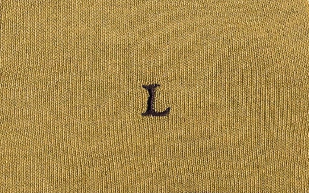 calza uomo giallo senape melange cotone organico personalizzata iniziali ricamate lettera L L_108A