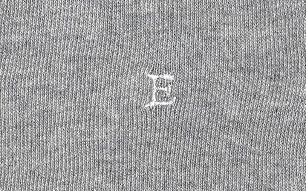 calza uomo grigio chiaro melange cotone organico personalizzata iniziali ricamate lettera E E_112A