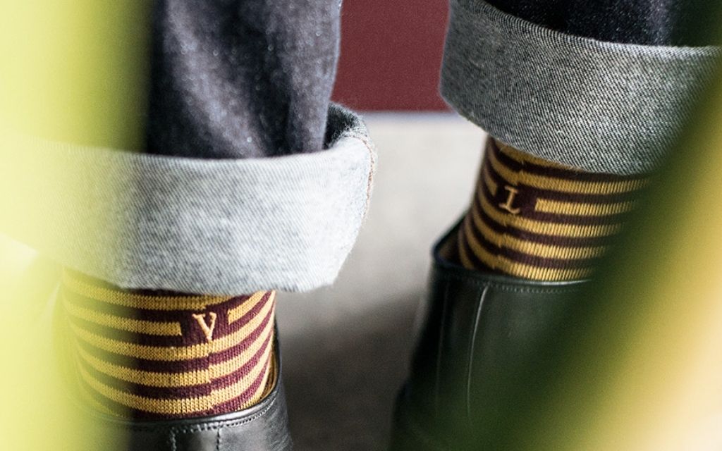 calza uomo riga bordo' - senape cotone organico personalizzata iniziali ricamate 308_A